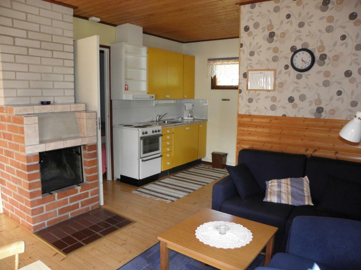 Soederoe Stugby Villa Finstrom Exterior foto